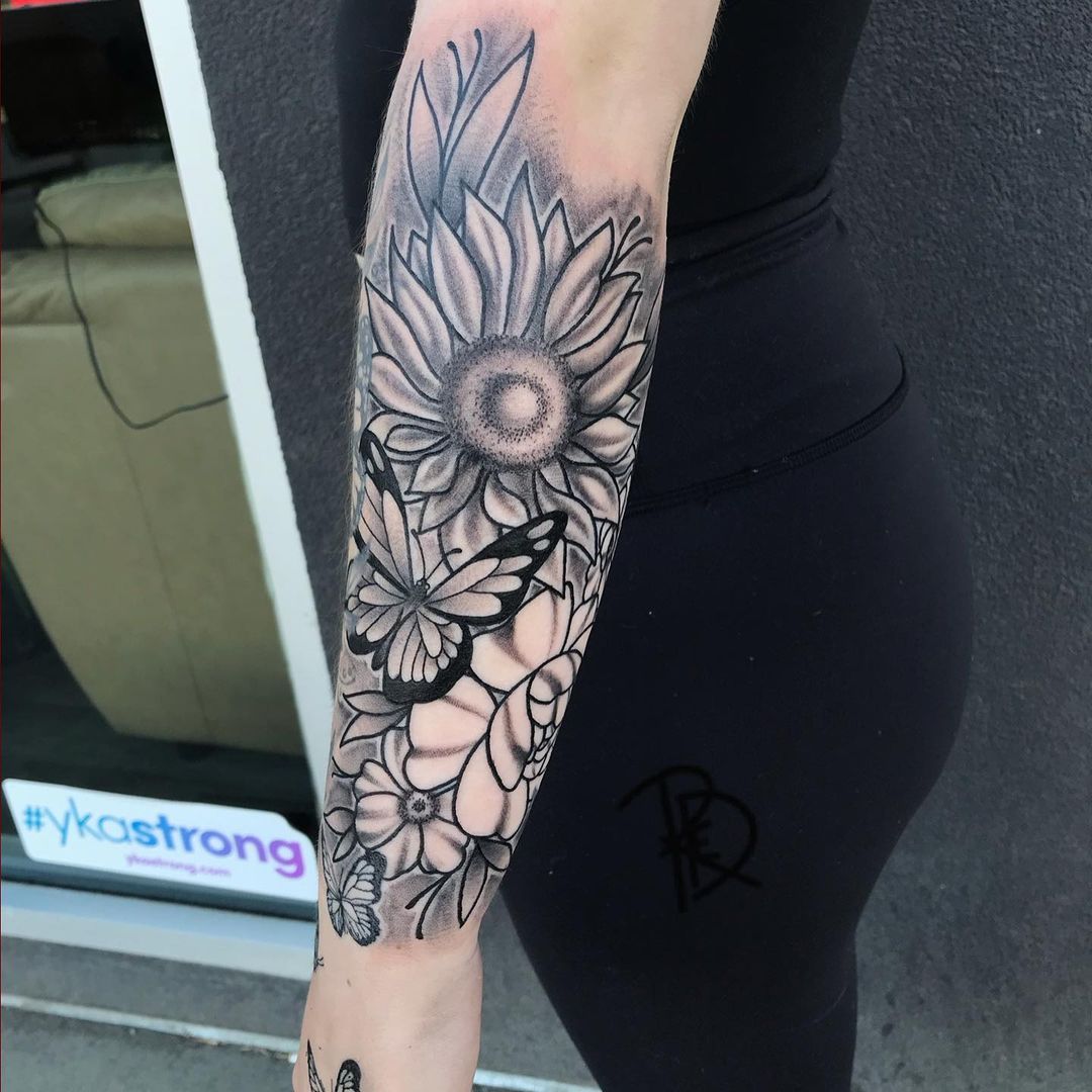 Floral-Half-sleeve — Brooke Middleton