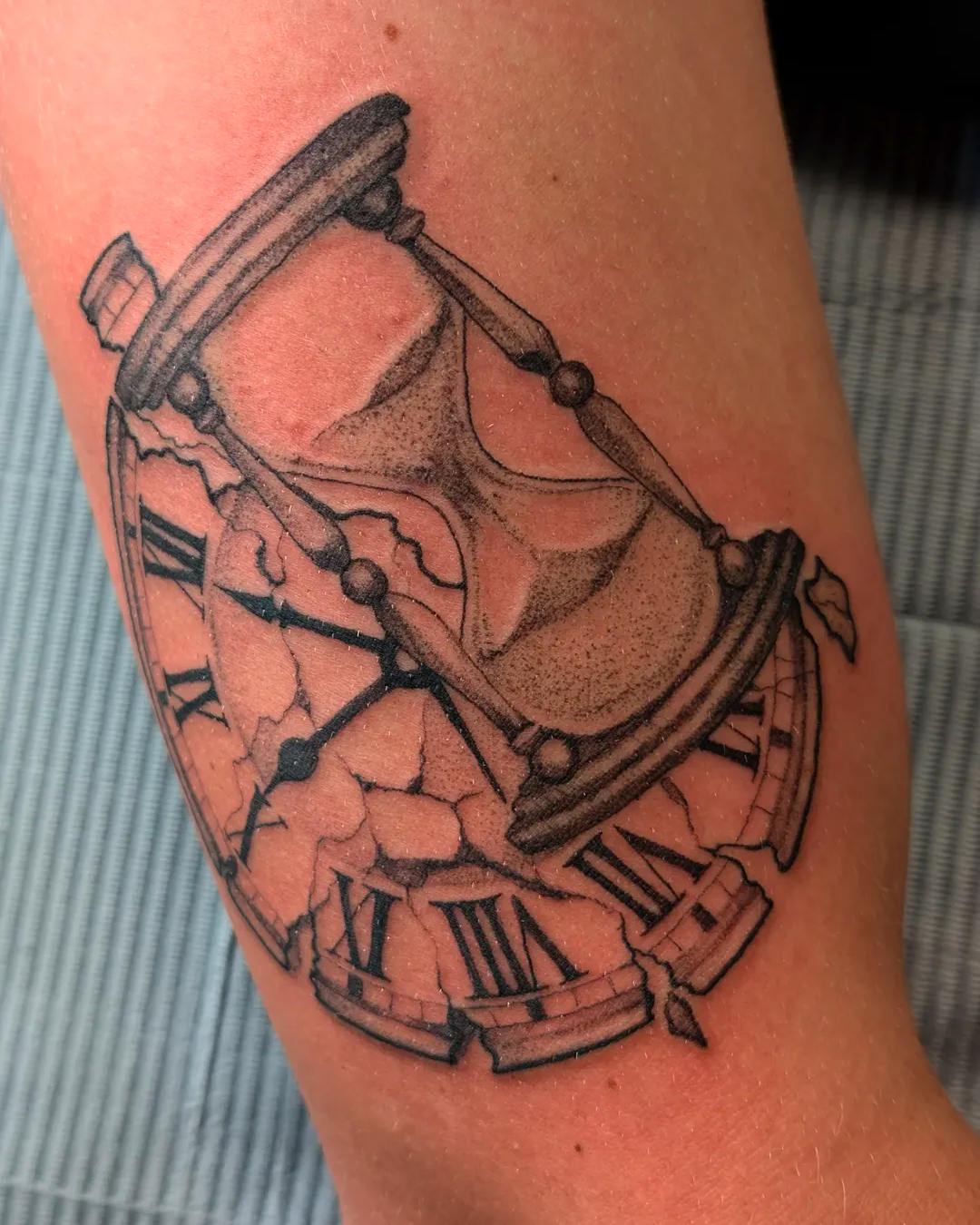 Hourglass Tattoo — Jess Adlaide