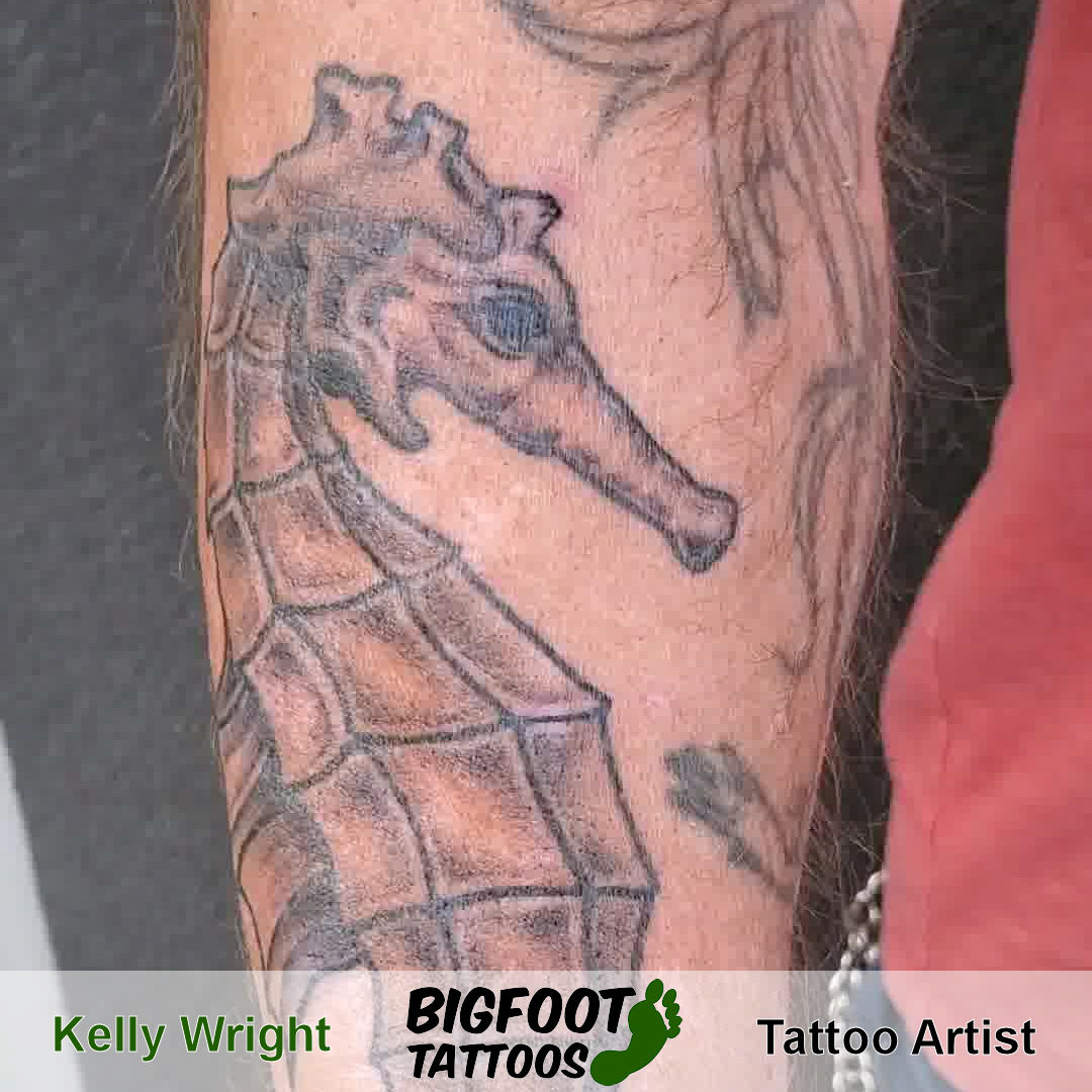 Ocean Vibes Tattoo — Kelly Wright